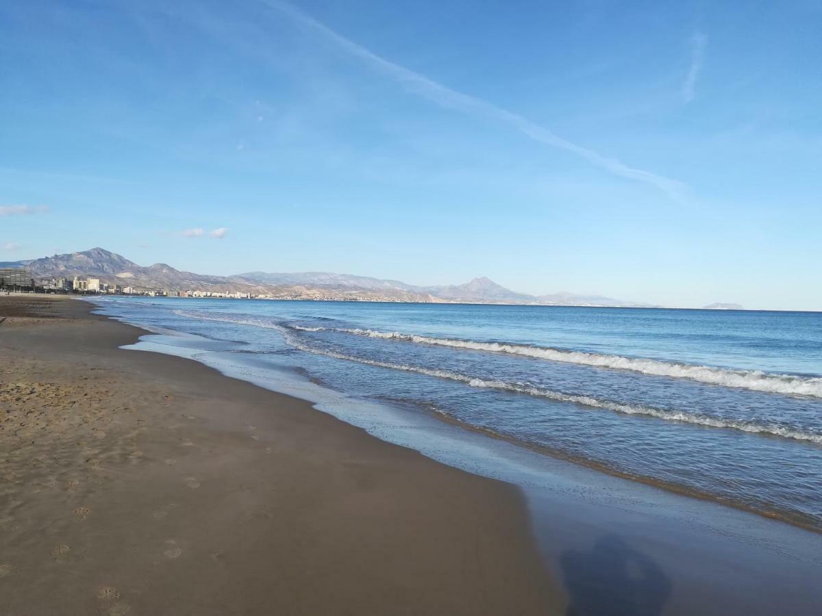 Playa San Juan Аликанте Екстериор снимка